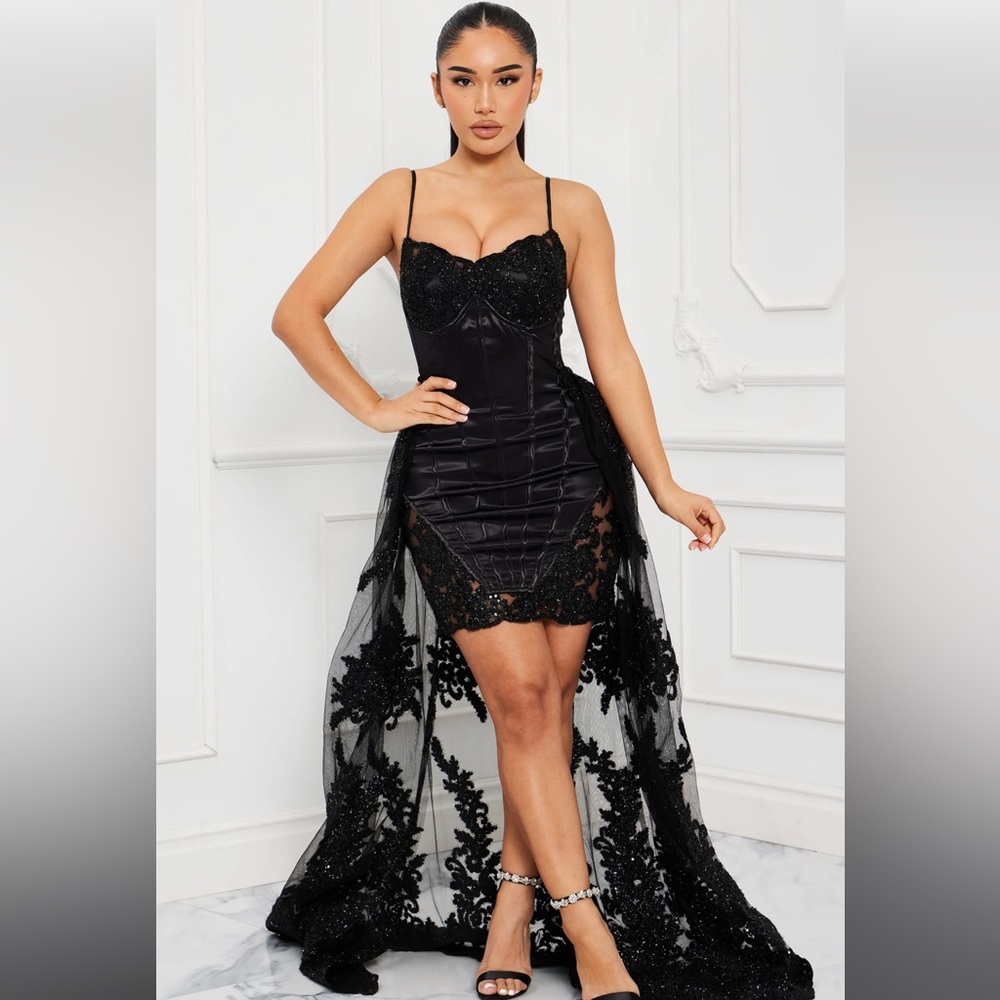 Black Corset Dress (with train) 🖤💀✨